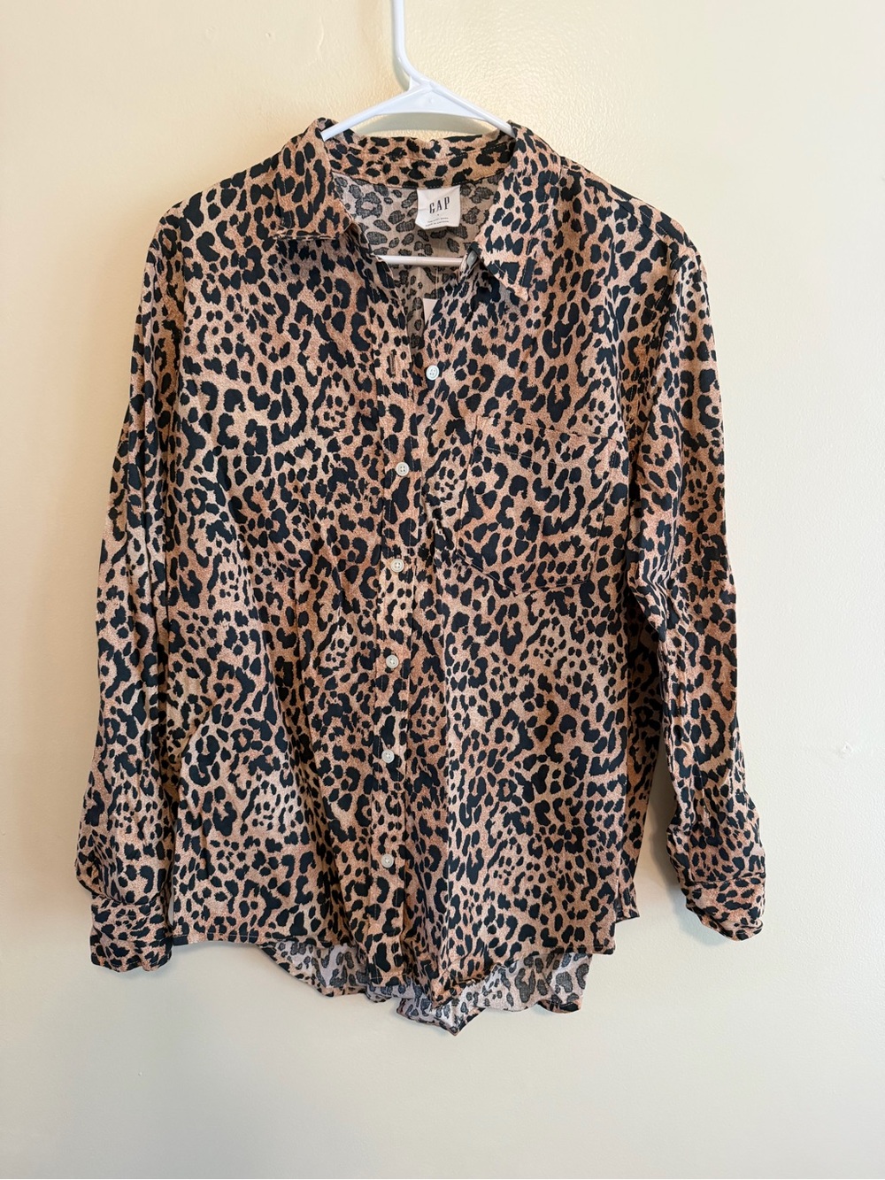 GAP Women's Leopard Print Button-Down Shirt in Brown and Black